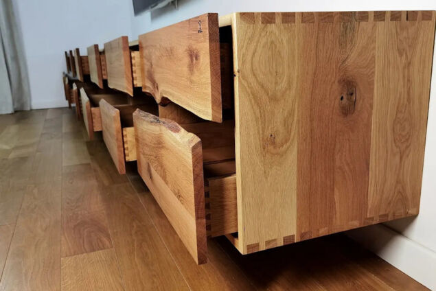 Mobilier si Tamplarie din Lemn Natur Mobilier si Tamplarie din Lemn Natur